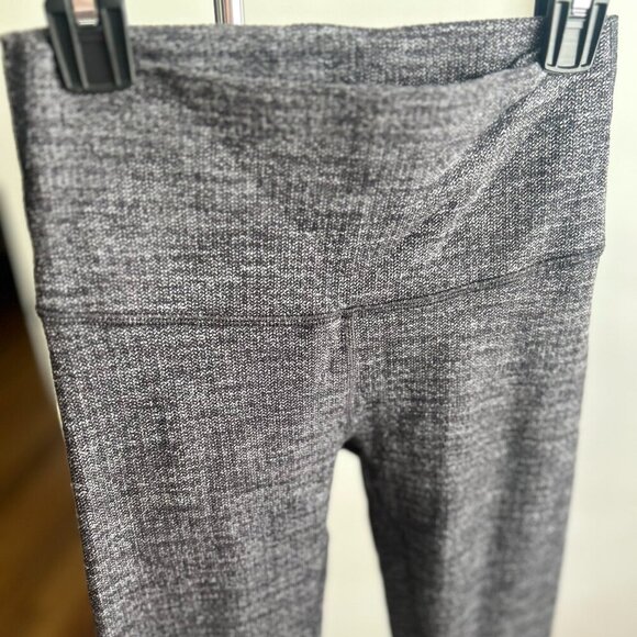 Lululemon Wunder Under Leggings Size 4 - Heathered Black - Picture 5 of 6